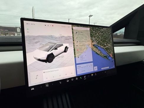 Used 2024 Tesla Cybertruck Cyberbeast image 34