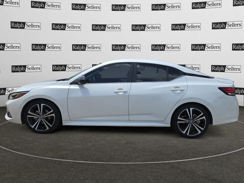 Used 2021 Nissan Sentra SR w/ SR Premium Package FWD image 3