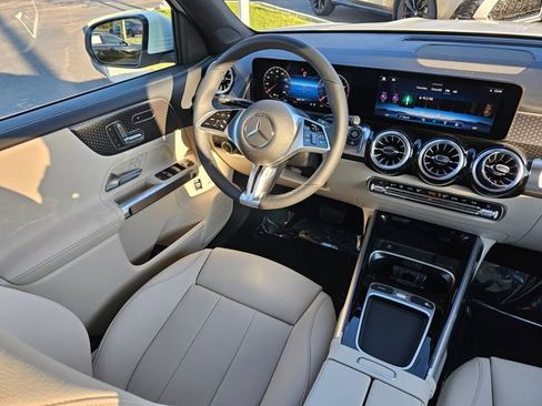 New 2026 Mercedes-Benz GLB 250 4MATIC image 25