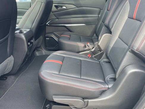 New 2026 Chevrolet Traverse RS image 14