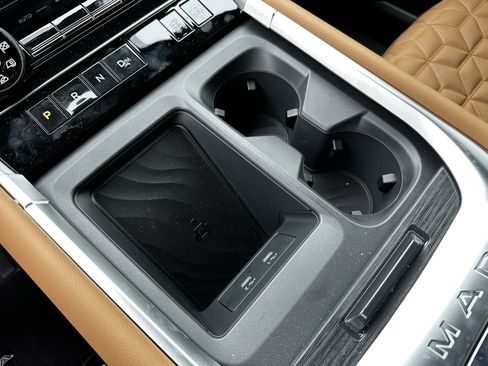 New 2026 Nissan Armada Platinum Reserve image 40