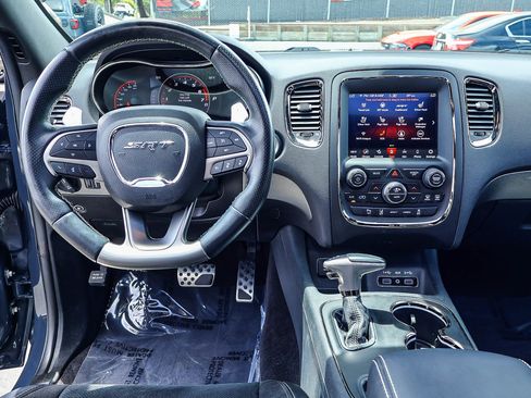 Used 2018 Dodge Durango SRT w/ Technology Group AWD/4WD image 3