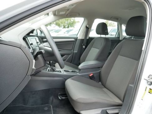 Used 2019 Volkswagen Jetta S w/ Driver Assistance Package FWD image 15