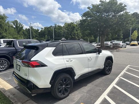 Used 2022 Toyota RAV4 XSE AWD/4WD image 41