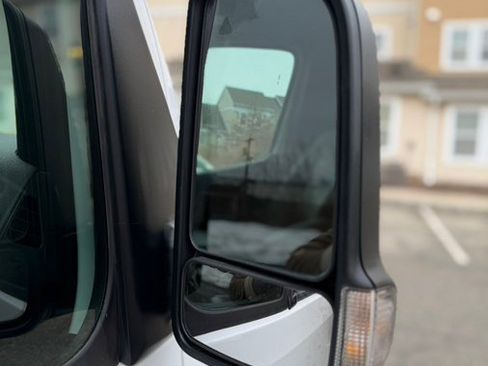 Used 2024 Mercedes-Benz Sprinter 2500 image 38