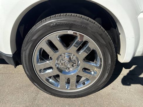 Used 2011 Dodge Nitro Heat w/ Popular Equipment Group image 26