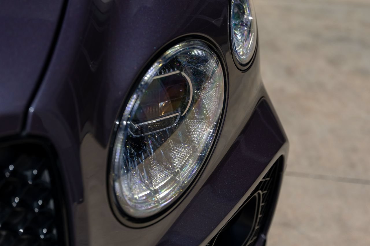 Certified 2023 Bentley Bentayga AWD/4WD image 9