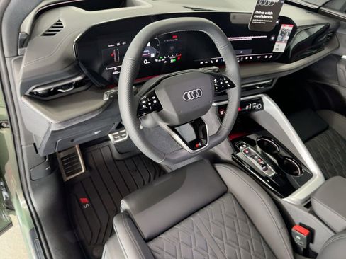 New 2025 Audi SQ5 Premium Plus image 4