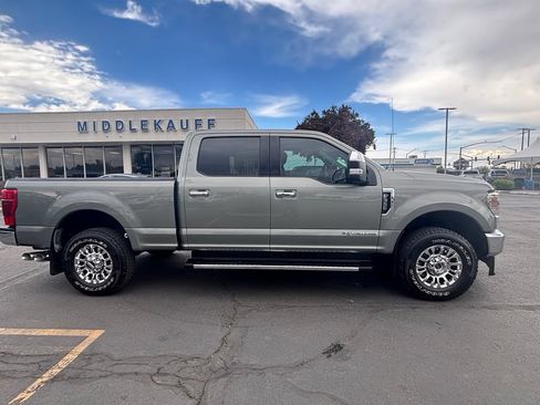 Used 2020 Ford F350 Lariat w/ Lariat Ultimate Package AWD/4WD image 2