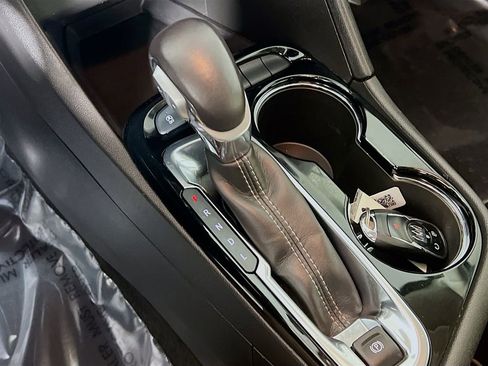 Used 2024 Buick Encore GX Avenir FWD image 15