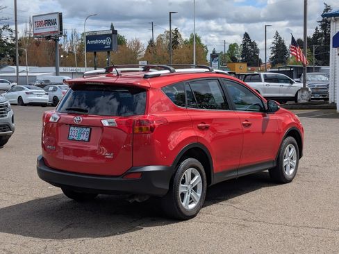 Used 2013 Toyota RAV4 XLE image 5