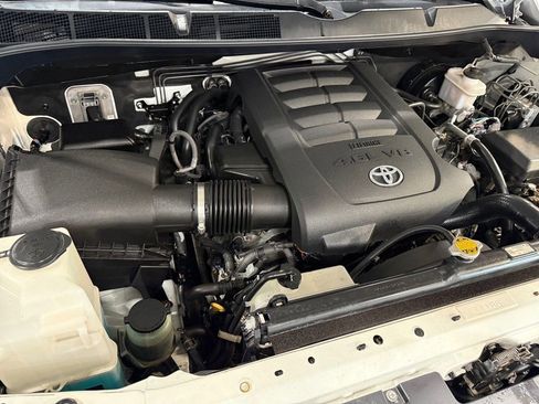 Used 2014 Toyota Tundra SR5 AWD/4WD image 29