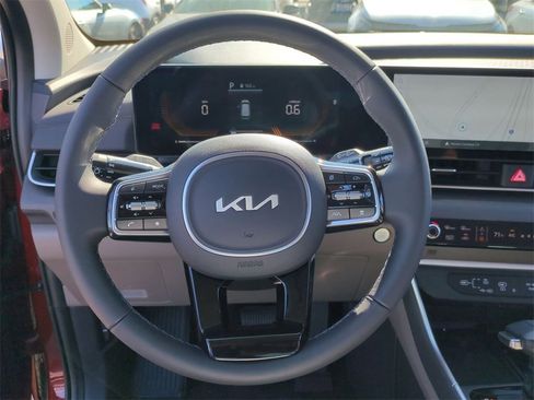 New 2026 Kia Carnival EX image 10