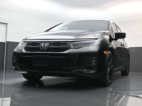 Used 2025 Honda Odyssey Sport-L image 30
