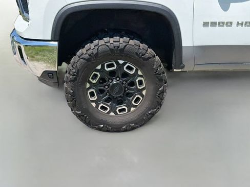 Used 2024 Chevrolet Silverado 2500 LTZ w/ LTZ Plus Package AWD/4WD image 14