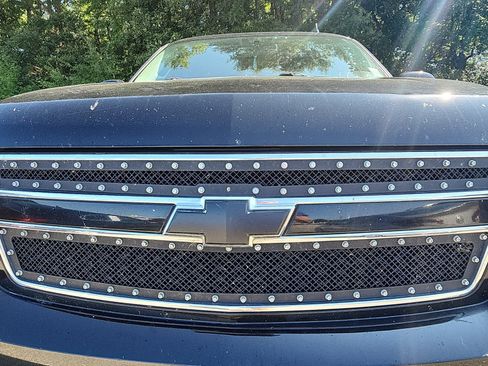 Used 2009 Chevrolet Tahoe LT w/ Luxury Package AWD/4WD image 11