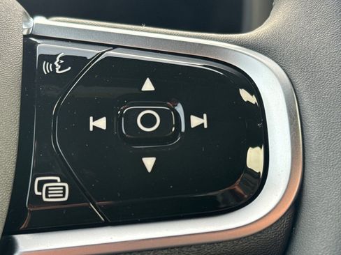 New 2026 Volvo XC60 B5 Ultra w/ Climate Package PRO image 29