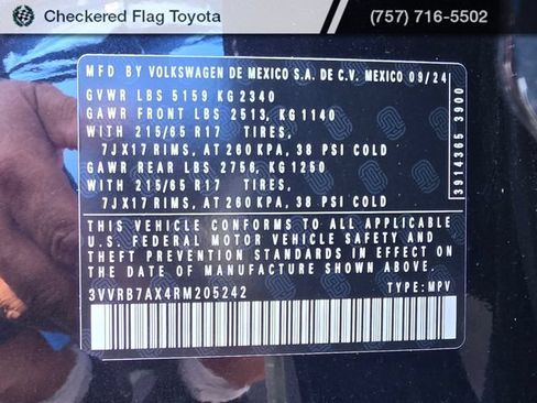 Used 2024 Volkswagen Tiguan S FWD image 20