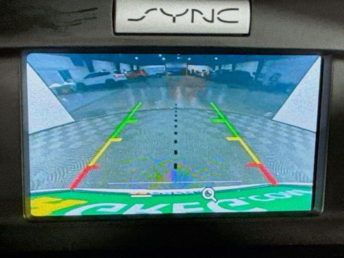 Used 2017 Ford Escape SE image 18