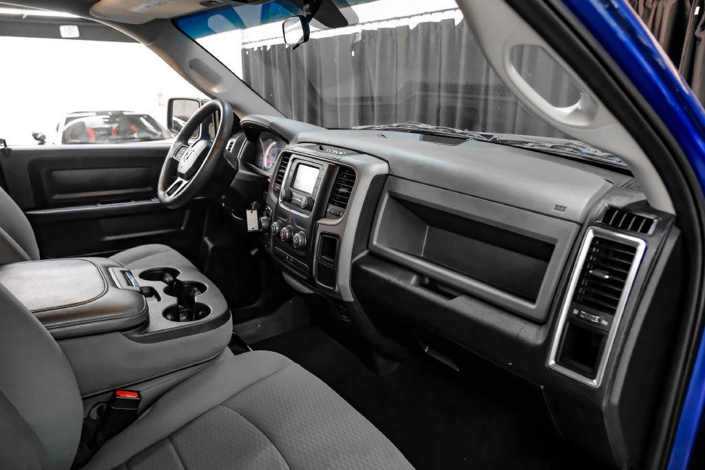 Used 2019 RAM 1500 Express w/ Express Value Package AWD/4WD image 13