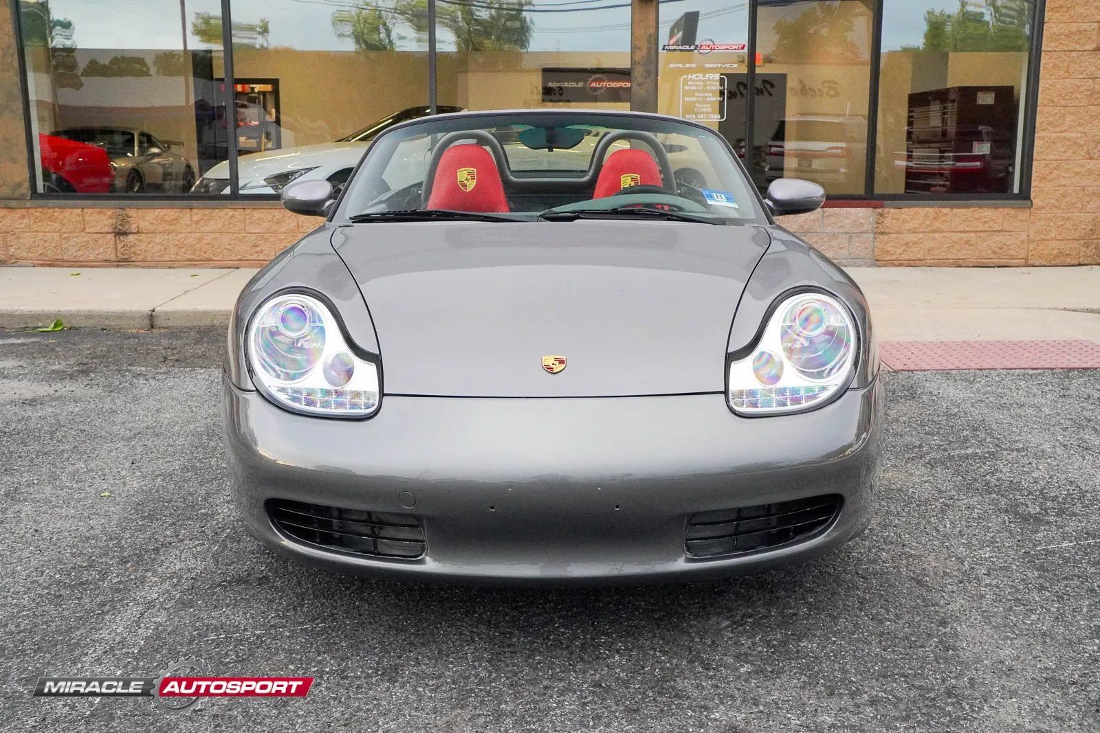 Used 2001 Porsche Boxster RWD image 2