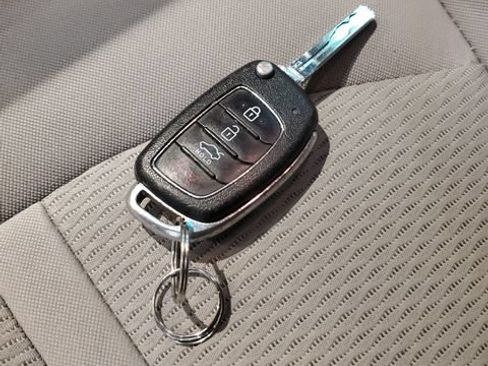 Used 2018 Hyundai Sonata SE FWD image 30