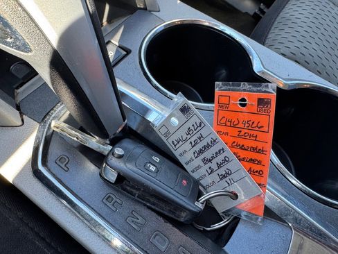 Used 2014 Chevrolet Equinox LS image 17