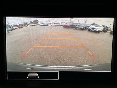 Used 2023 GMC Terrain SLE image 25