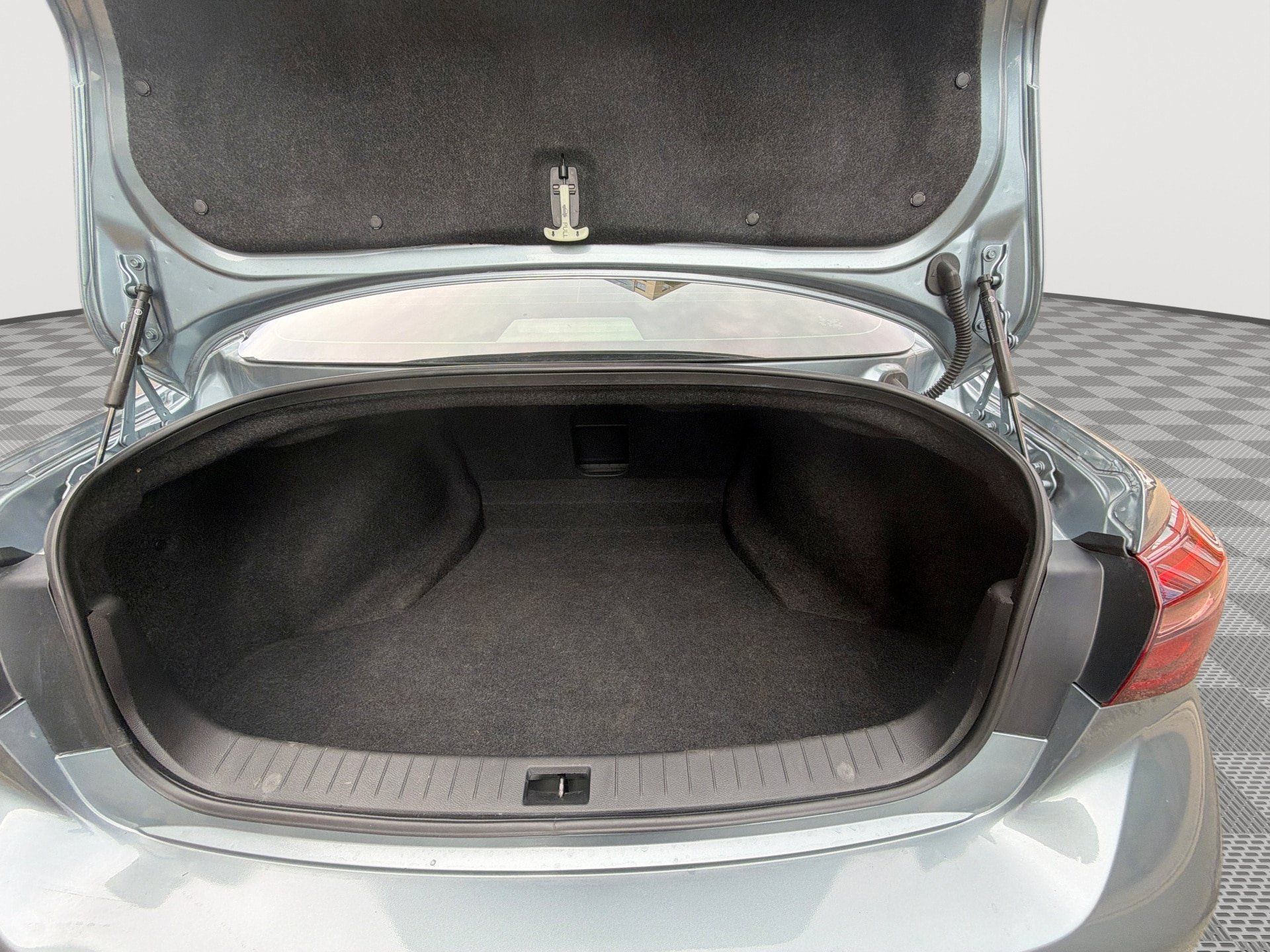 Used 2019 INFINITI Q50 Luxe RWD image 22