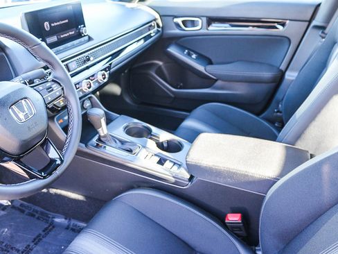 Certified 2025 Honda Civic Sport image 18