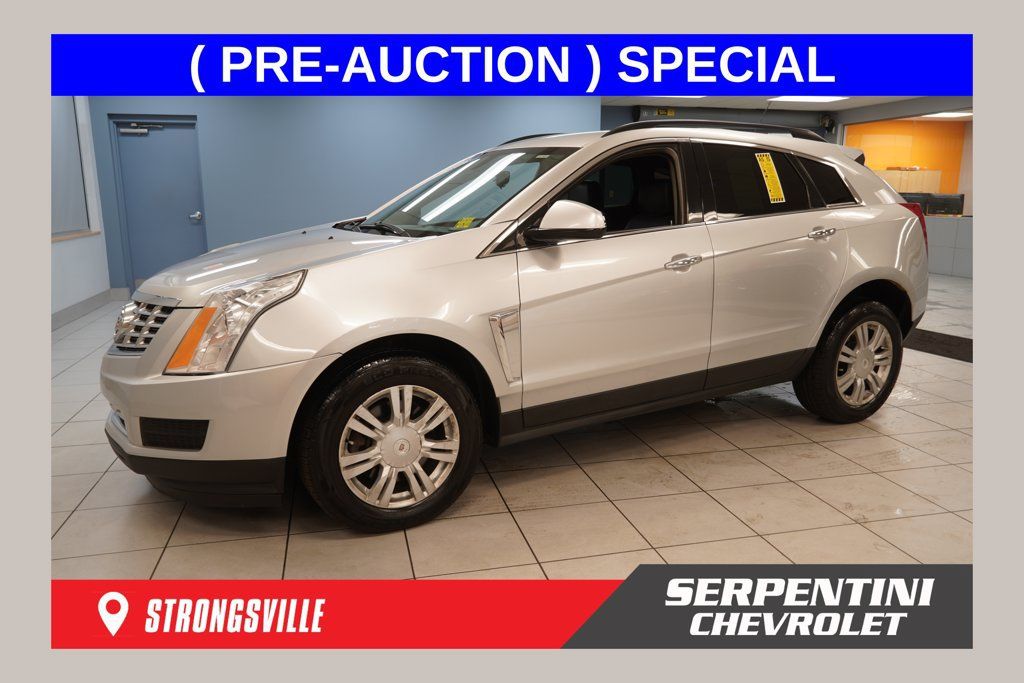 Used 2015 Cadillac SRX FWD image 1