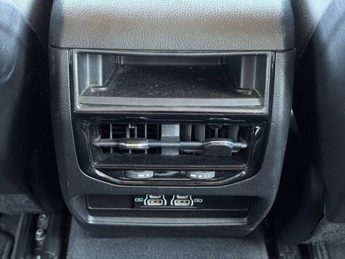 Used 2023 Jeep Grand Cherokee Laredo image 29