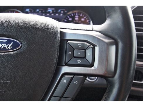 Used 2019 Ford Expedition Max Platinum RWD image 17