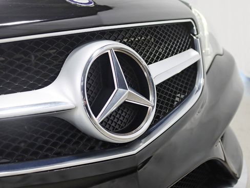 Used 2016 Mercedes-Benz E 550 Coupe image 8