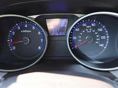 Used 2013 Hyundai Tucson GLS FWD image 15