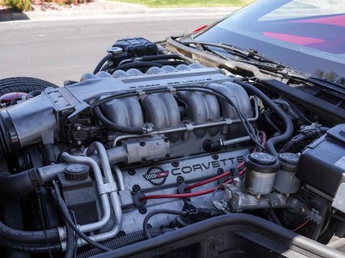 Used 1990 Chevrolet Corvette ZR-1 RWD image 15