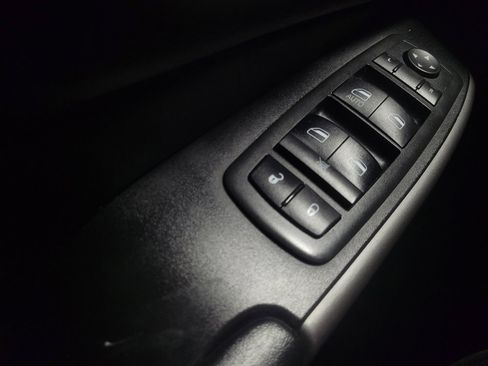 Used 2021 Jeep Cherokee Latitude Plus image 27