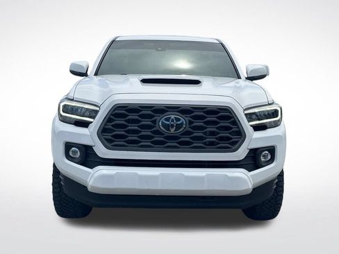 Used 2022 Toyota Tacoma TRD Sport w/ TRD Premium Sport Package AWD/4WD image 10