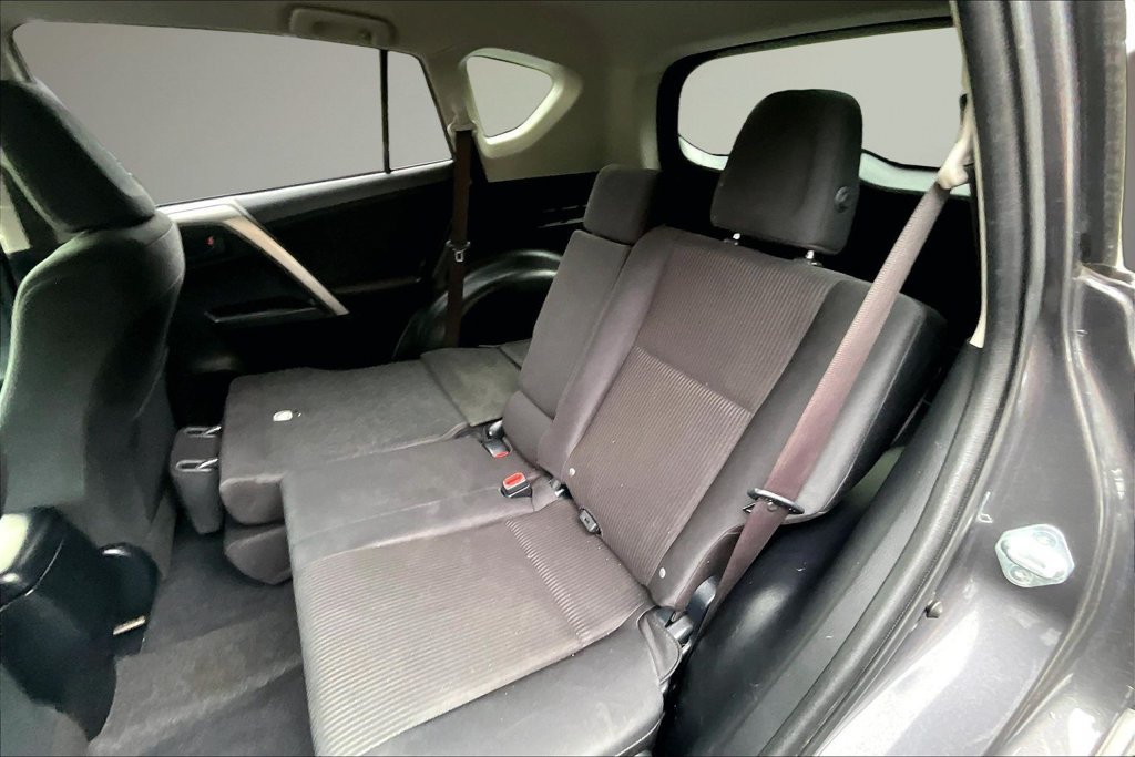 Used 2016 Toyota RAV4 LE AWD/4WD image 22