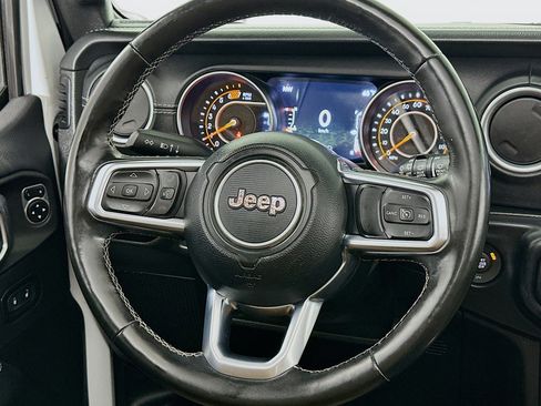 Used 2020 Jeep Wrangler Unlimited Sahara w/ LED Lighting Group AWD/4WD image 8