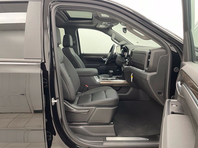 New 2026 Chevrolet Silverado 1500 RST w/ RST All Star Premium Package AWD/4WD image 25