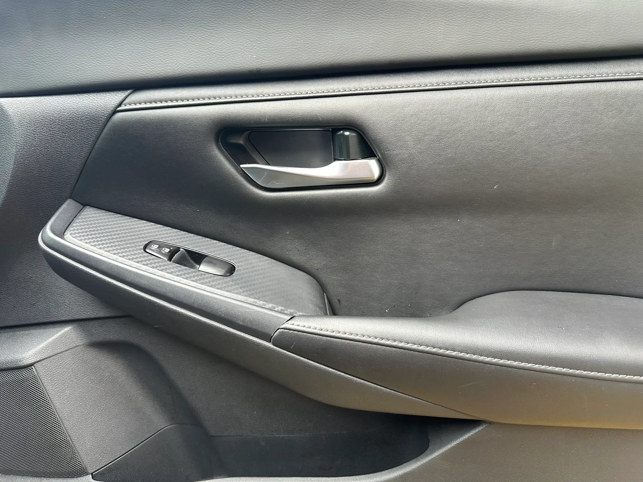 Used 2023 Nissan Sentra SV FWD image 11