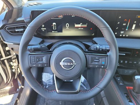New 2026 Nissan Kicks SR w/ Cold Weather Package FWD image 26