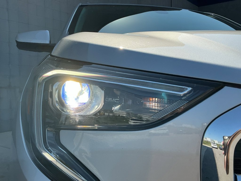 Used 2020 GMC Terrain SLT w/ Preferred Package FWD image 16