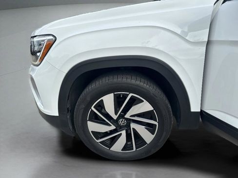 Used 2024 Volkswagen Atlas SE FWD image 26