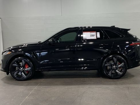 New 2026 Jaguar F-PACE SVR 575 Edition image 7