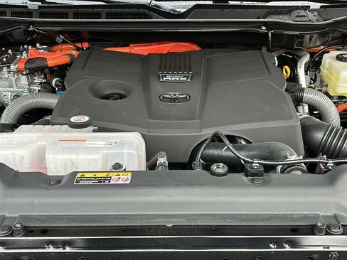 New 2025 Toyota Tundra Platinum AWD/4WD image 45