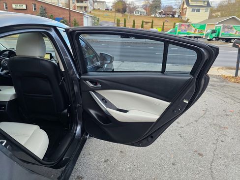 Used 2016 MAZDA MAZDA6 Grand Touring w/ GT Technology Package image 17