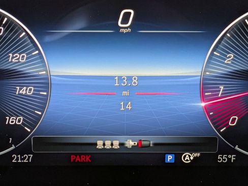 Certified 2025 Mercedes-Benz GLA 250 image 23