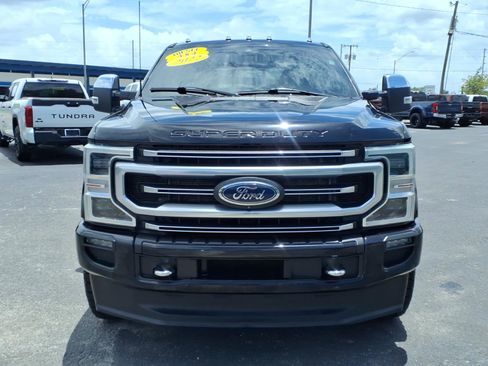 Used 2022 Ford F250 Platinum AWD/4WD image 2